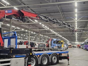 Scania G490 8x4*4 / HMF 5020 + JIB